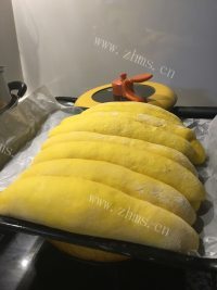 自制南瓜排包做法图解6)