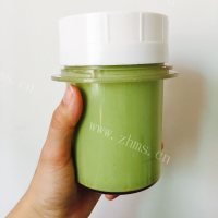 新鲜的牛油果奶昔 减肥做法图解4)