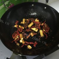 美味的香辣干锅土豆片做法图解10)