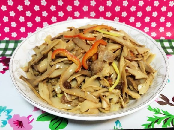 好吃的笋干炒肉