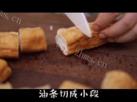 美味营养的菠萝油条虾做法图解2)
