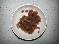 「DIY美食」皮蛋瘦肉粥做法图解2)