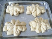 自制菊花面包做法图解11)