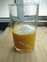 自制椰香南瓜派做法图解4)