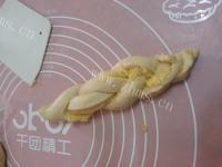 自制椰蓉面包卷做法图解9)