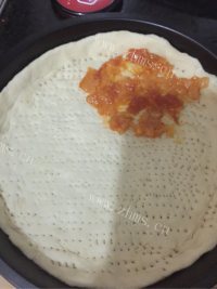 妈妈做的杏鲍菇鸡肉披萨做法图解3)
