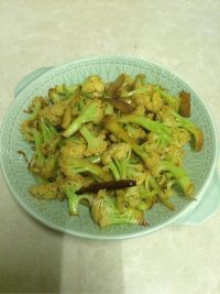 家常版干煸菜花做法图解8)