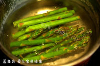 自制鲜虾水果沙拉做法图解3)