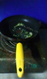 美味的香肠焖饭做法图解3)