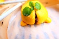 美味的懒蛋蛋屁股流沙包做法图解15)