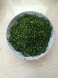 美味的荠菜馄饨做法图解6)