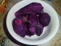 香甜的紫薯冰皮月饼的做法图解二