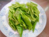 营养丰富的尖椒回锅肉做法图解4)
