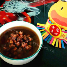 香气浓郁的红豆薏米汤