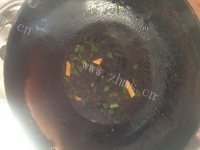 五味俱全的油焖茄子做法图解7)