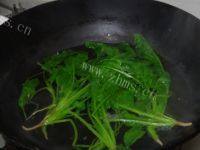 好吃不腻的菠菜蛋饼做法图解3)