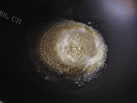 营养丰富的黑芝麻花生牛轧糖做法图解3)
