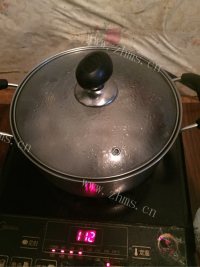 特色美食木瓜炖排骨做法图解7)