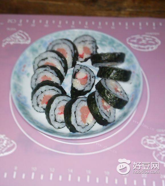 蟹柳香肠寿司