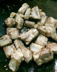 色香味浓的排骨饭做法图解4)