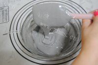 美味的龙猫马卡龙做法图解13)