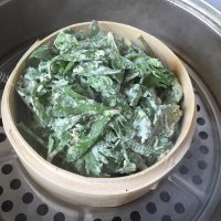 家常菜粉蒸芹菜叶做法图解4)