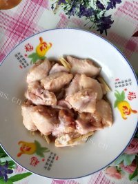 回味无穷的香辣干锅鸡翅虾做法图解2)