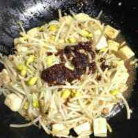 黄豆芽炒豆腐做法图解6)
