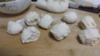 美味的蒜薹包子做法图解5)