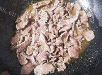 家常菜双椒炒牛肉做法图解3)