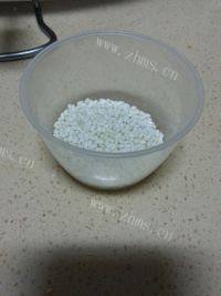 美味早餐玉米粥做法图解2)