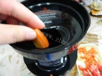 简单胡萝卜番茄汁做法图解4)