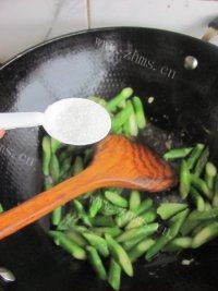 家常菜芦笋炒虾仁做法图解10)