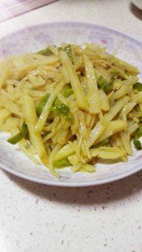 家常菜青椒土豆丝