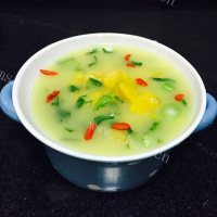 美味的红薯玉米粥