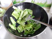 家常菜辣炒小白菜做法图解4)
