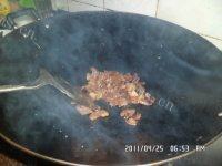 腊肉炒豆角做法图解3)