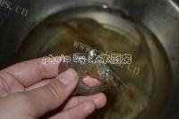 美味的香辣基围虾做法图解4)