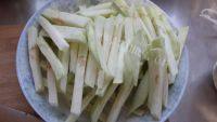 健康美食酱香茄子做法图解3)