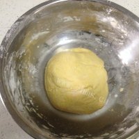 唇齿留香的南瓜饼做法图解6)