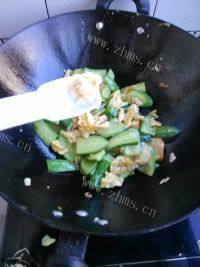 家常菜鸡蛋黄瓜片
