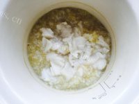 美味的青菜鳕鱼粥做法图解7)