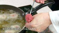 美味的炸牛肉丸做法图解3)