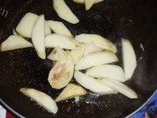 爽口的木耳炒山药做法图解3)