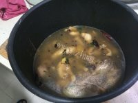 美味的鸡汁火锅做法图解4)