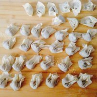 好吃的蛋皮大馄饨做法图解10)