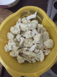 家常菜干锅菜花做法图解1)