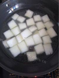 鲜香的蛤蜊冬瓜汤做法图解5)