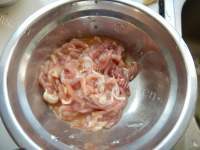 家常菜毛豆炒肉丝做法图解4)