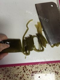 家常菜凉拌海带做法图解2)